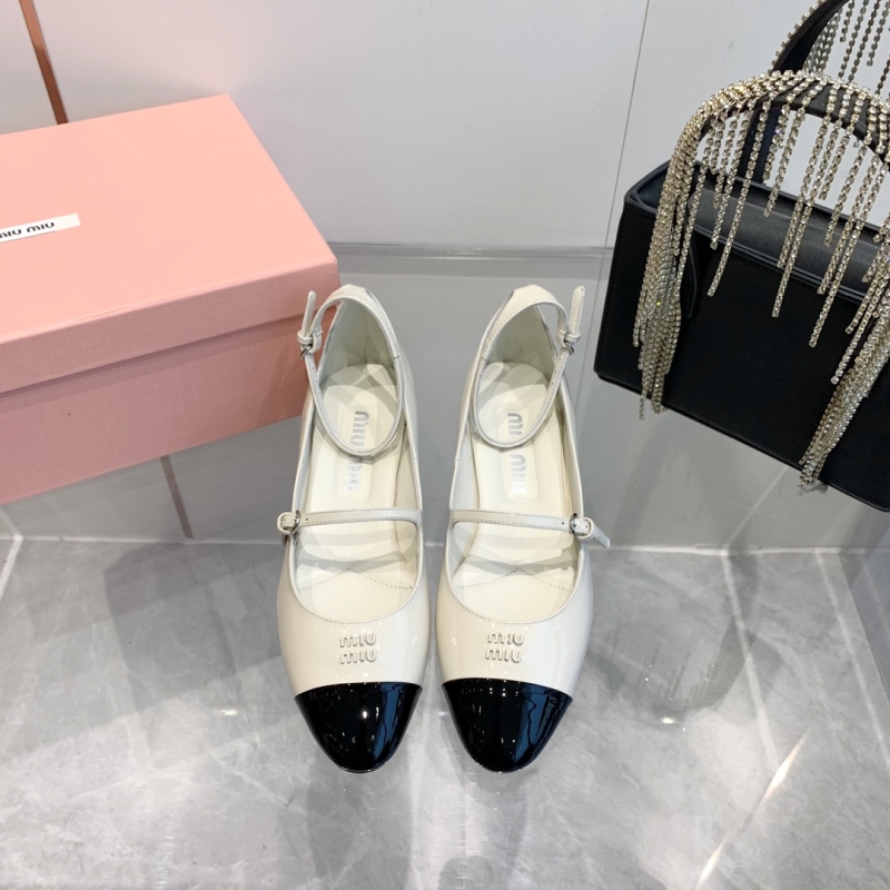 Miu Miu flat shoes